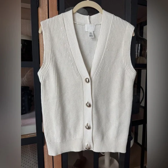 H&M sweater vest ribbed knit cream metal buttons gold sleeveless top - Picture 2 of 6